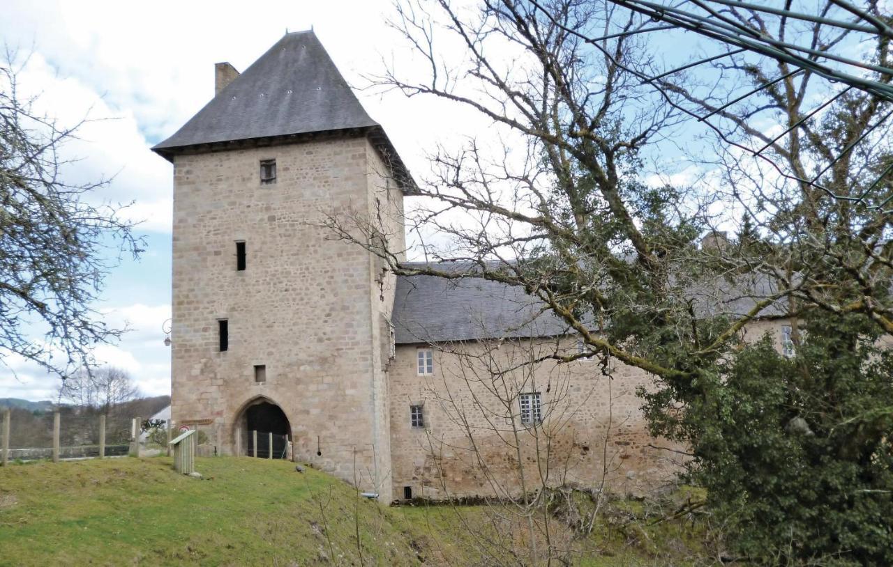 Awesome Home In Peyrat Le Chateau Exteriér fotografie